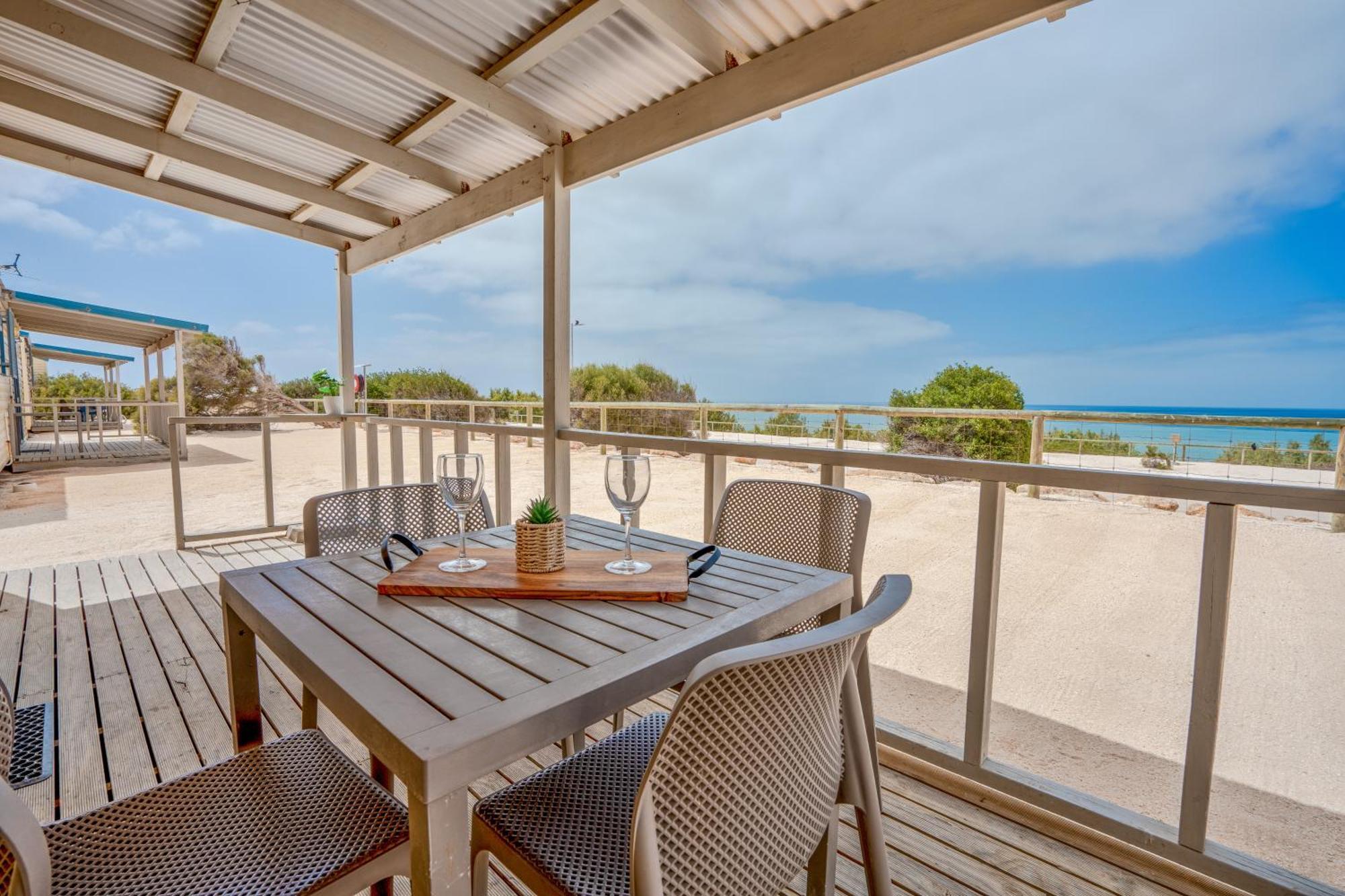 Tasman Holiday Parks - Denham Seaside Buitenkant foto